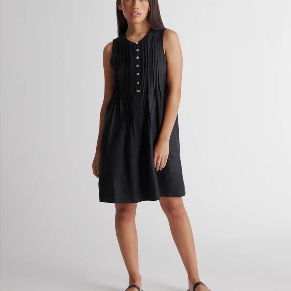 Quince Black Sleeveless Pleated Button-Front Dress